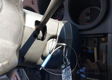 2003 Nissan Xterra Xe I4 from USA, damaged, VIN 5N1DD28T73C696726